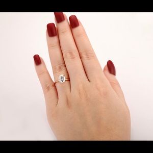 14k gold engagement ring. Simulated diamond. Sz 5